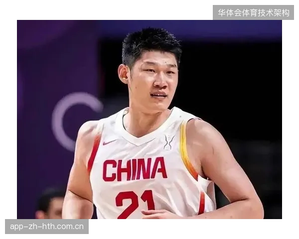 胡金秋在低位的进攻选择将直接挑战余嘉豪的防守覆盖范围和判断